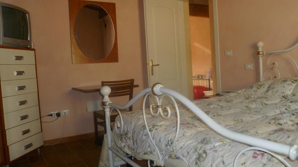 Le Ginestre B & B Massarosa Ruang foto