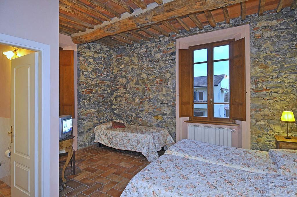 Le Ginestre B & B Massarosa Ruang foto